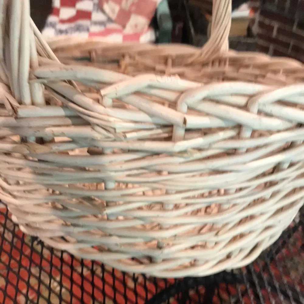 White Basket Large Sturdy Handle